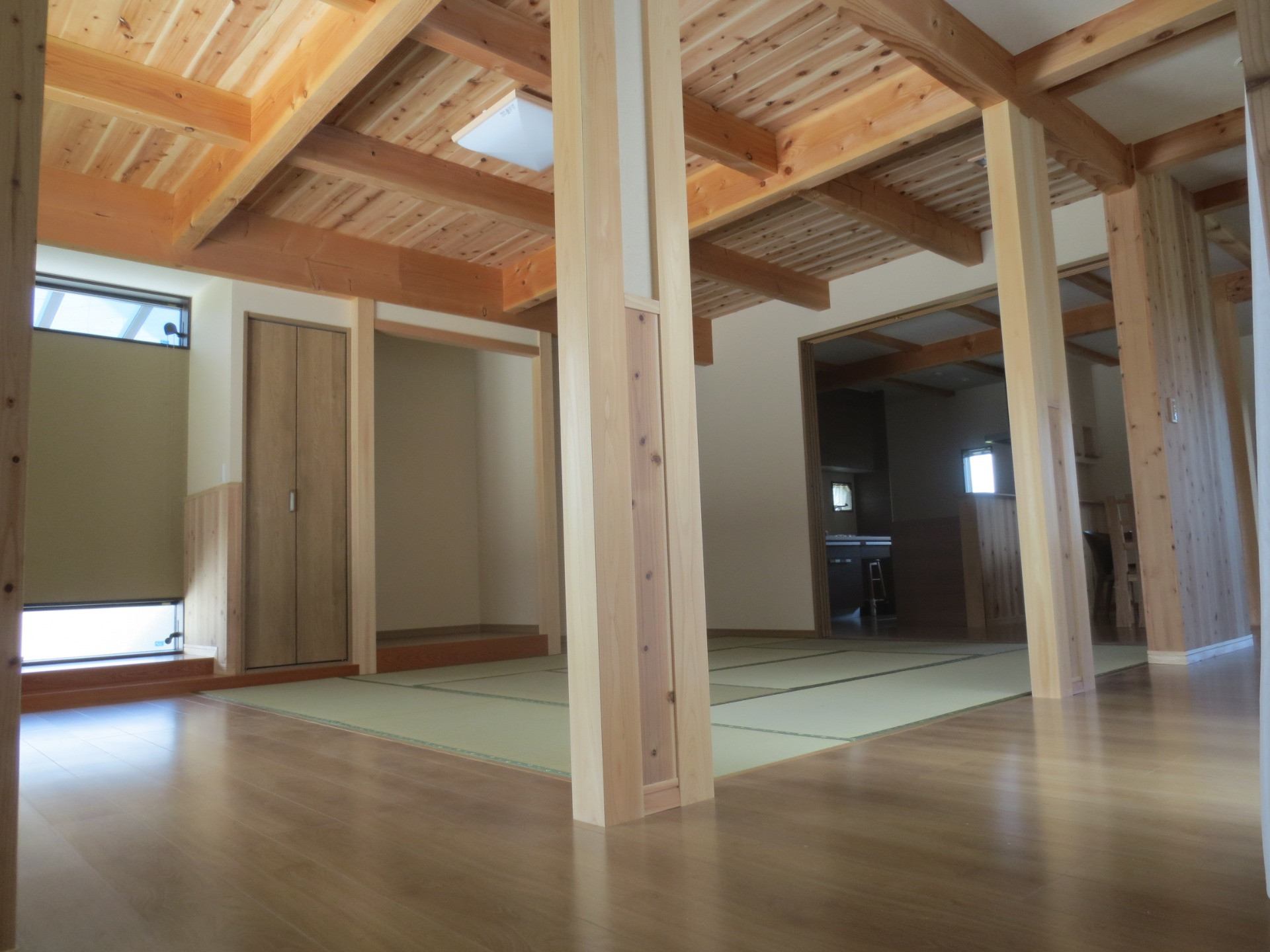 株式会社西川建築